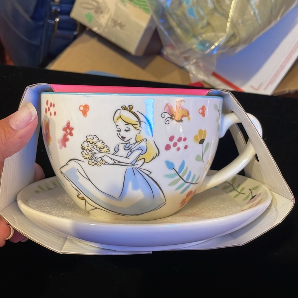 Alice in Wonderland Teacup with Saucer 16oz